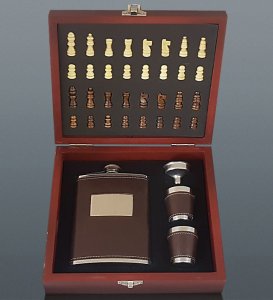 Készlet BROWN 240 ml-es fröccsös üveg + 2 db 35 ml-es stamper palack + CHESS